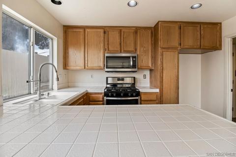 6955 Ruby Ln, Lemon Grove, CA 91945 photo 11