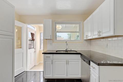 4730 71st St, La Mesa, CA 91942 photo 2