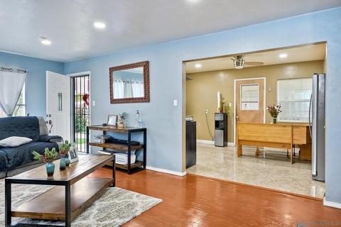331 E College, Fallbrook, CA 92028 photo 8