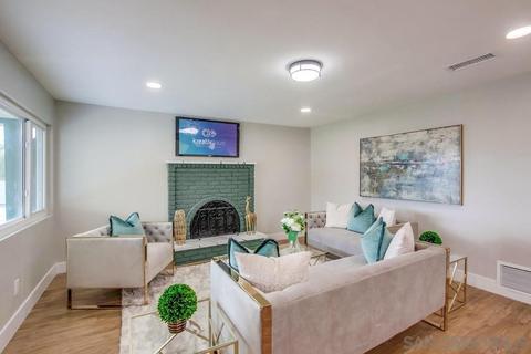 9356 Las Lomas, Santee, CA 92071 photo 2