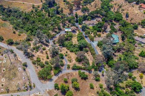 11272 Meadow Glen Way E, Escondido, CA 92026 photo 8