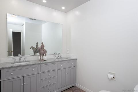 11272 Meadow Glen Way E, Escondido, CA 92026 photo 35