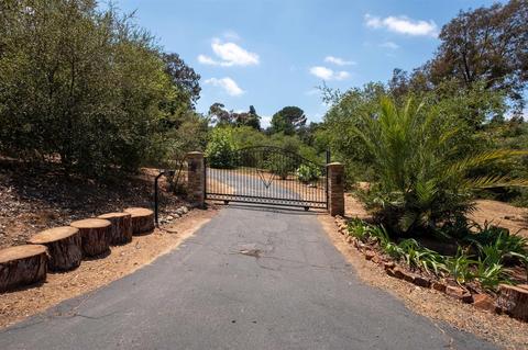11272 Meadow Glen Way E, Escondido, CA 92026 photo 12