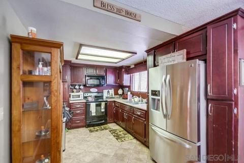 1034 Leland St #18, Spring Valley, CA 91977 photo 6