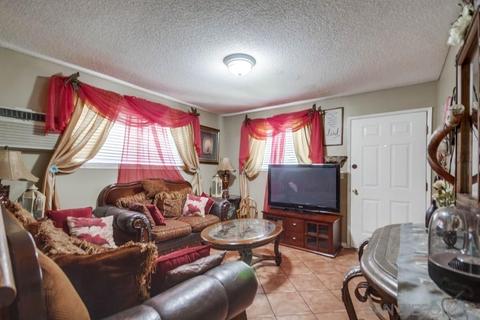 1034 Leland St #18, Spring Valley, CA 91977 photo 3