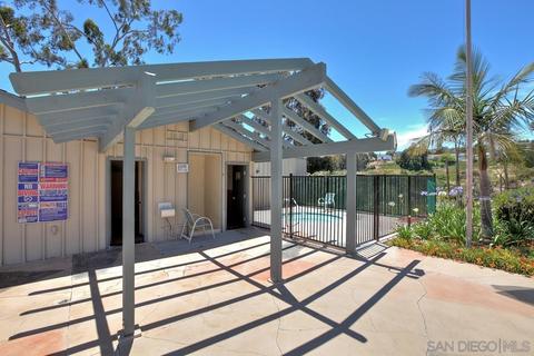 8080 Caminito Mallorca, La Jolla, CA 92037 photo 32