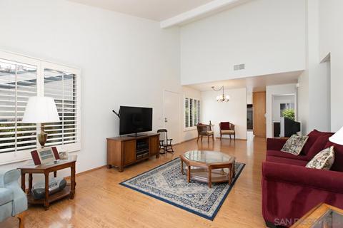 8080 Caminito Mallorca, La Jolla, CA 92037 photo 10