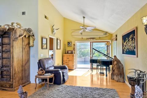 4335 Yosemite St, Carlsbad, CA 92010 photo 4