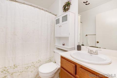 1127 Corral Gln, Escondido, CA 92026 photo 17
