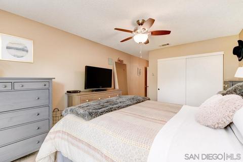 1127 Corral Gln, Escondido, CA 92026 photo 14