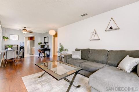 1127 Corral Gln, Escondido, CA 92026 photo 7