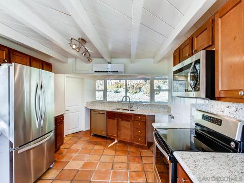 9130 Wakarusa St, La Mesa, CA 91942 photo 2