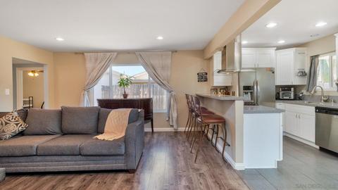 8629 Fiona Way, Santee, CA 92071 photo 13