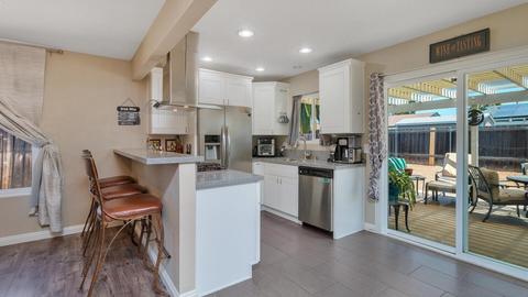 8629 Fiona Way, Santee, CA 92071 photo 11