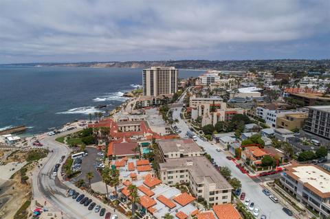 7871 Eads Ave, La Jolla, CA 92037 photo 2