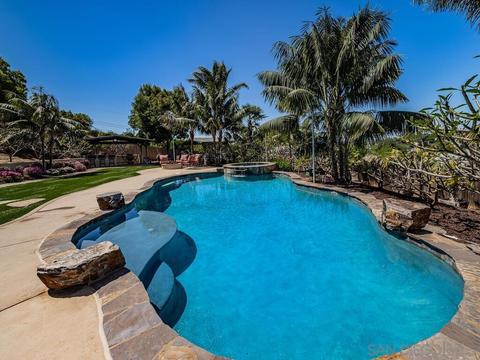 1622 York, Vista, CA 92084 photo 6