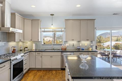 2667 Daisy Ln, Fallbrook, CA 92028 photo 10