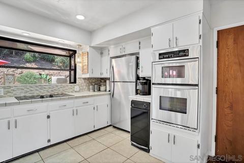 4554 Garfield St, La Mesa, CA 91941 photo 8