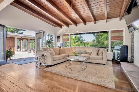4554 Garfield St, La Mesa, CA 91941 photo 2
