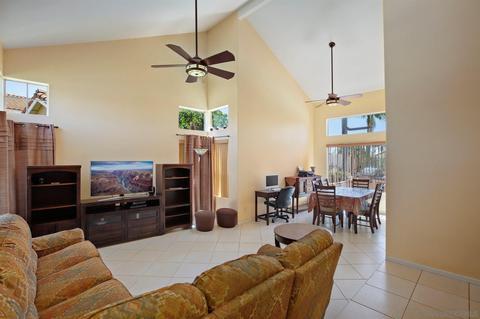 1889 Ithaca Dr, Vista, CA 92081 photo 3