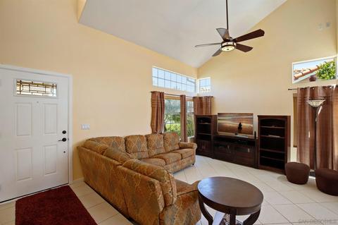 1889 Ithaca Dr, Vista, CA 92081 photo 2