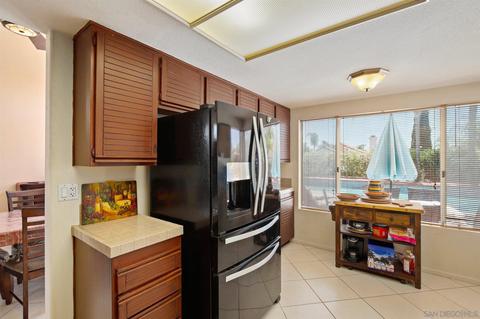 1889 Ithaca Dr, Vista, CA 92081 photo 14