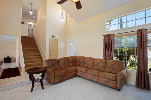 1889 Ithaca Dr, Vista, CA 92081 photo 4