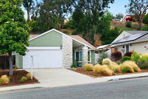 3189 Carr Dr, Oceanside, CA 92056 photo 3