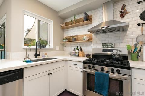 3189 Carr Dr, Oceanside, CA 92056 photo 8