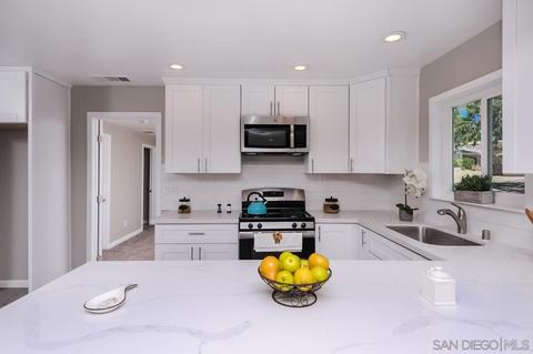 9487 Stoyer Dr, Santee, CA 92071 photo 7