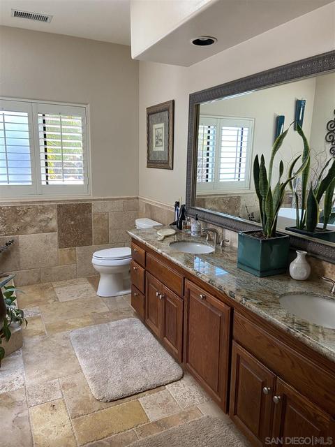 883 Evergreen Ln, Vista, CA 92084 photo 18