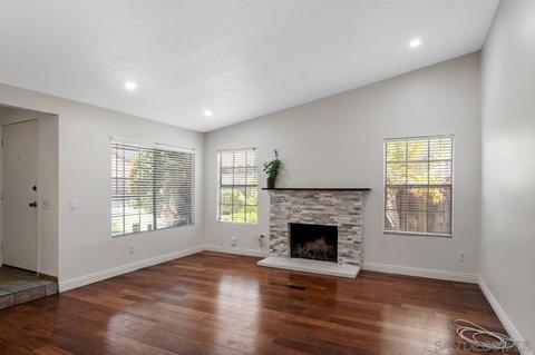 2434 Teaberry Gln, Escondido, CA 92027 photo 4