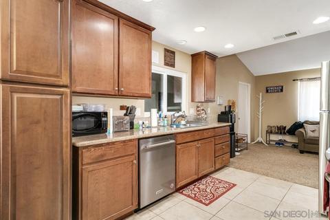 246 Haley St, Ramona, CA 92065 photo 3