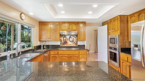 3367 Summer Set Way, Oceanside, CA 92056 photo 13