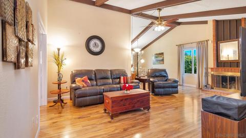 3367 Summer Set Way, Oceanside, CA 92056 photo 9
