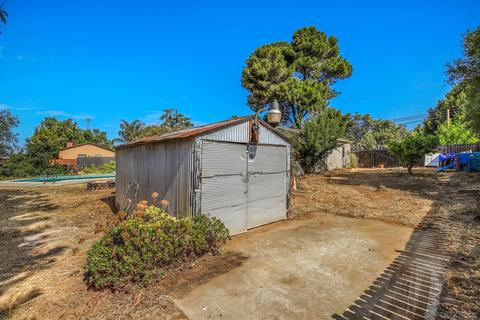 325 Elder St, Fallbrook, CA 92028 photo 27