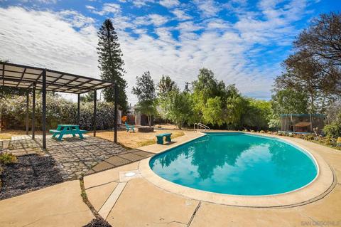 325 Elder St, Fallbrook, CA 92028 photo 21