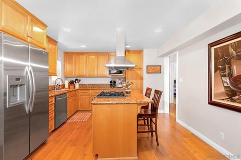 2580 Gregory Dr, Carlsbad, CA 92008 photo 5