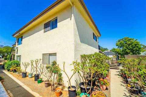 725 Elder, Fallbrook, CA 92028 photo 2