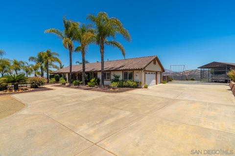 122 Lake View Ln, El Cajon, CA 92021 photo 9