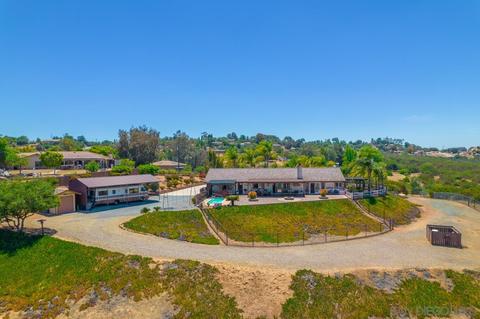 122 Lake View Ln, El Cajon, CA 92021 photo 2