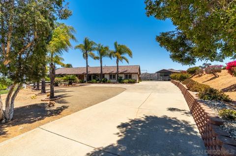 122 Lake View Ln, El Cajon, CA 92021 photo 1
