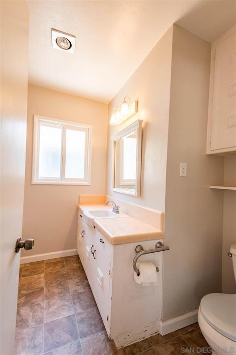 7248 Pearson St, La Mesa, CA 91941 photo 9
