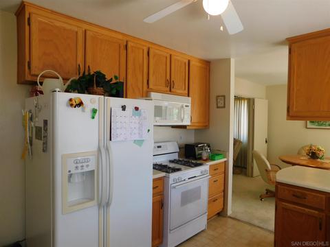 1760 Emogene Pl, Escondido, CA 92026 photo 4