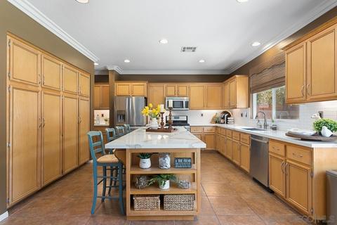 5184 Bluegrass Way, Oceanside, CA 92057 photo 9