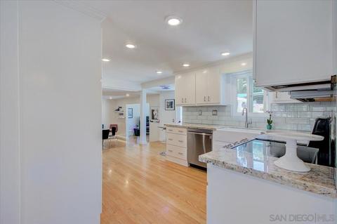 1105 Oak Dr, Vista, CA 92084 photo 10