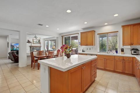 455 Adelaide Gln, Escondido, CA 92026 photo 7