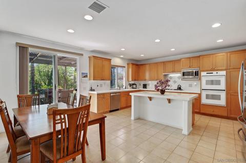 455 Adelaide Gln, Escondido, CA 92026 photo 10