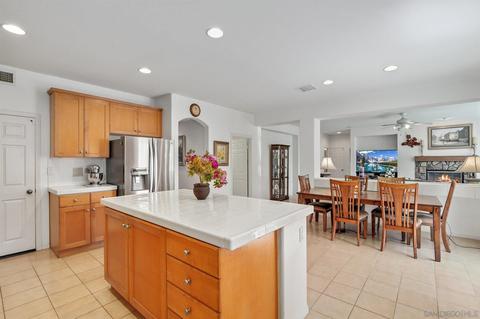 455 Adelaide Gln, Escondido, CA 92026 photo 9