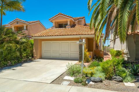 1575 Golfcrest Pl, Vista, CA 92081 photo 2